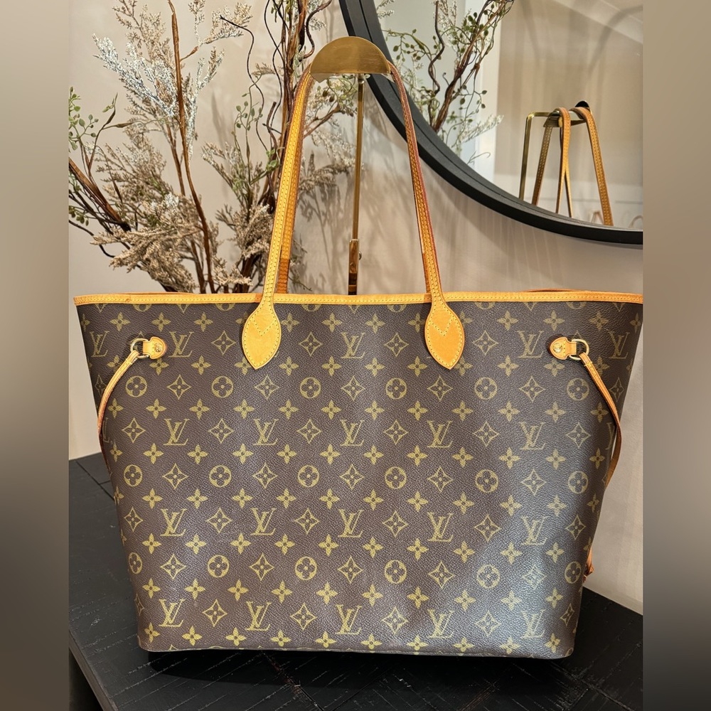 SOLD-Louis Vuitton Monogram Neverfull GM - Picture 1 of 11